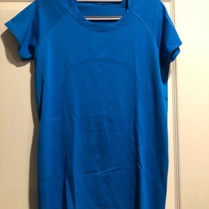 lululemon athletica Blue Short Sleeve Tee